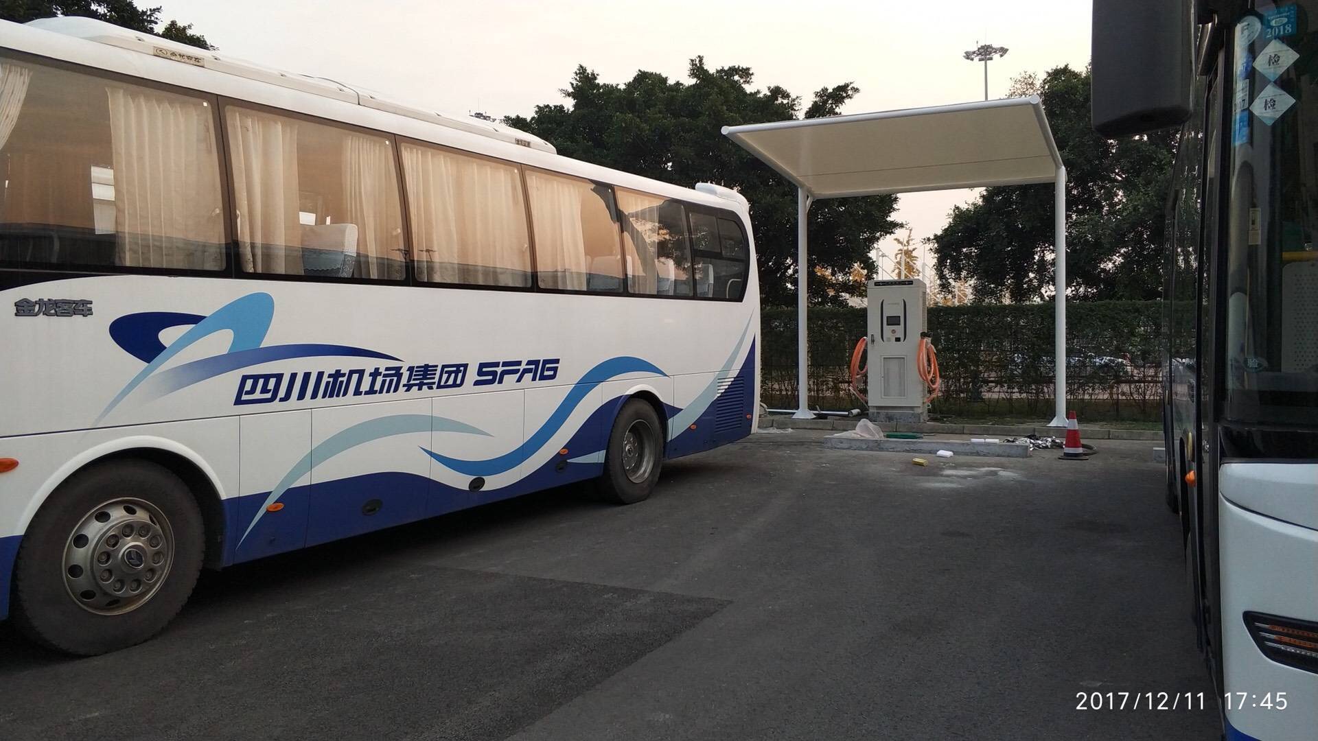 成都雙流機(jī)場(chǎng)大巴停車場(chǎng)